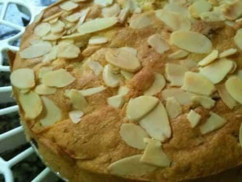 Apple and Apricot Cake Recipe - Awesome Cuisine