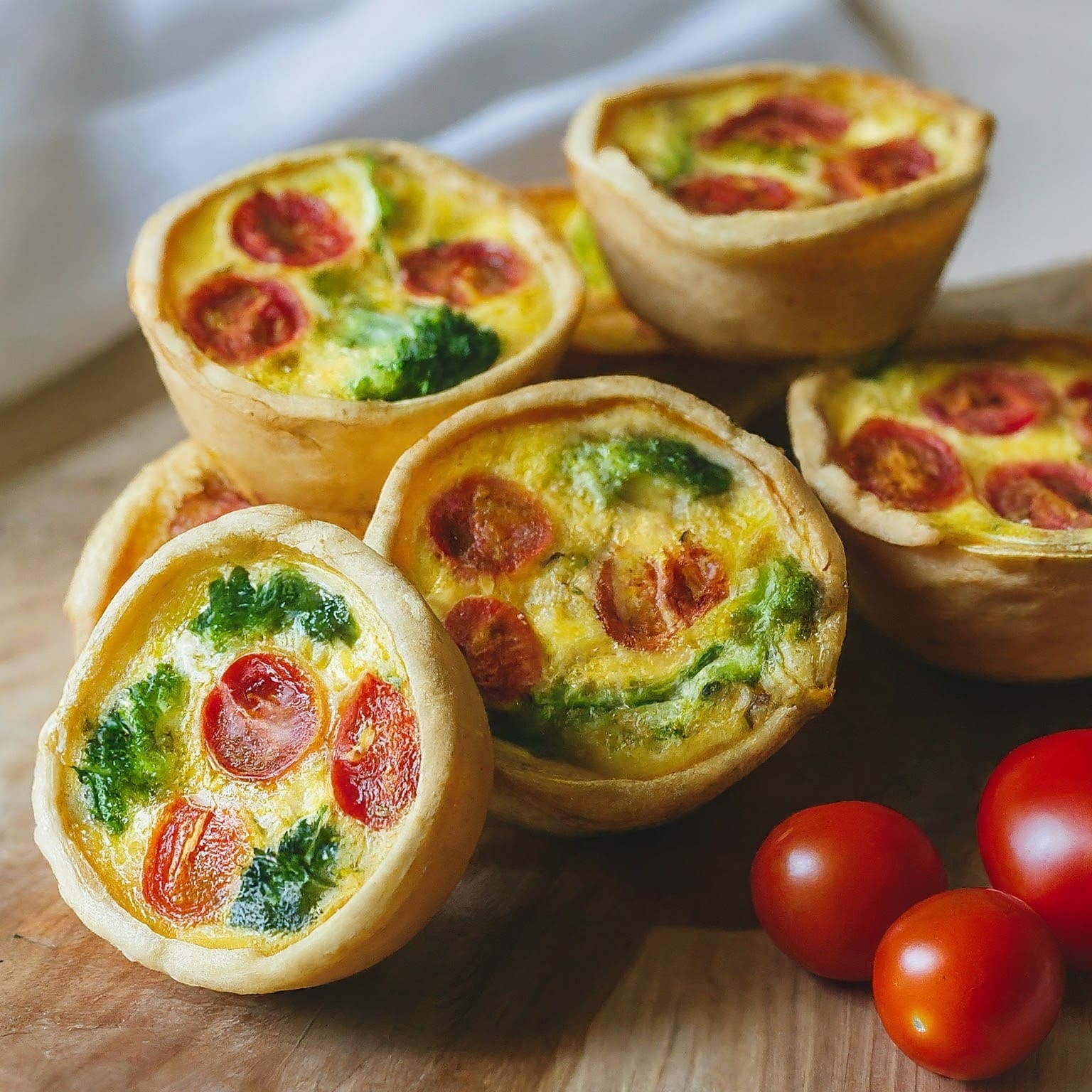 mini quiches with vegetables