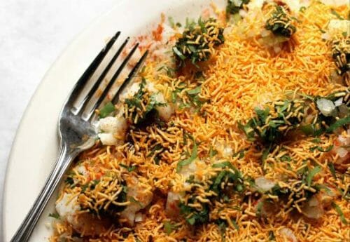 Sev Batata Puri Recipe - Awesome Cuisine