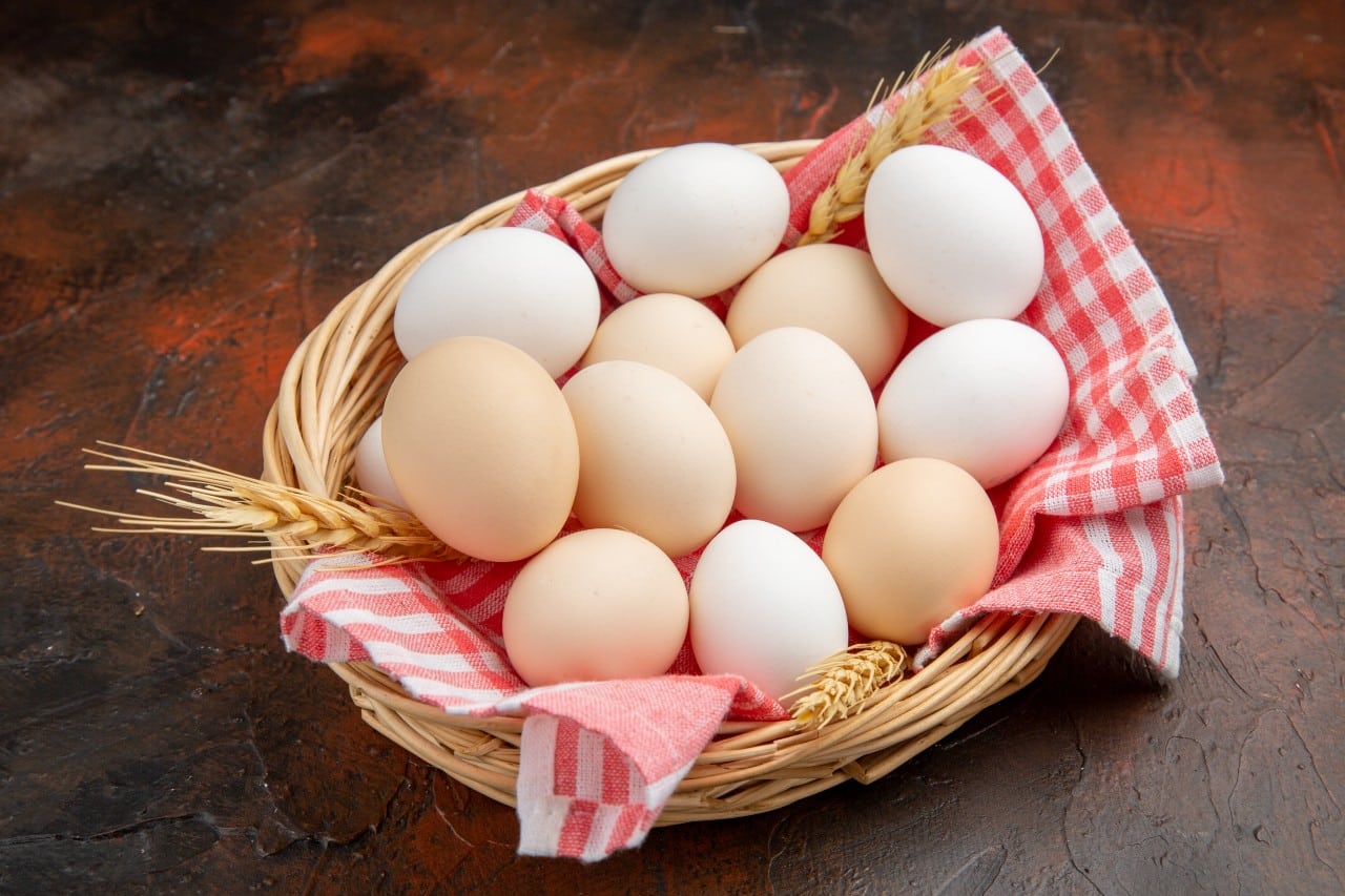 Picture of white eggs