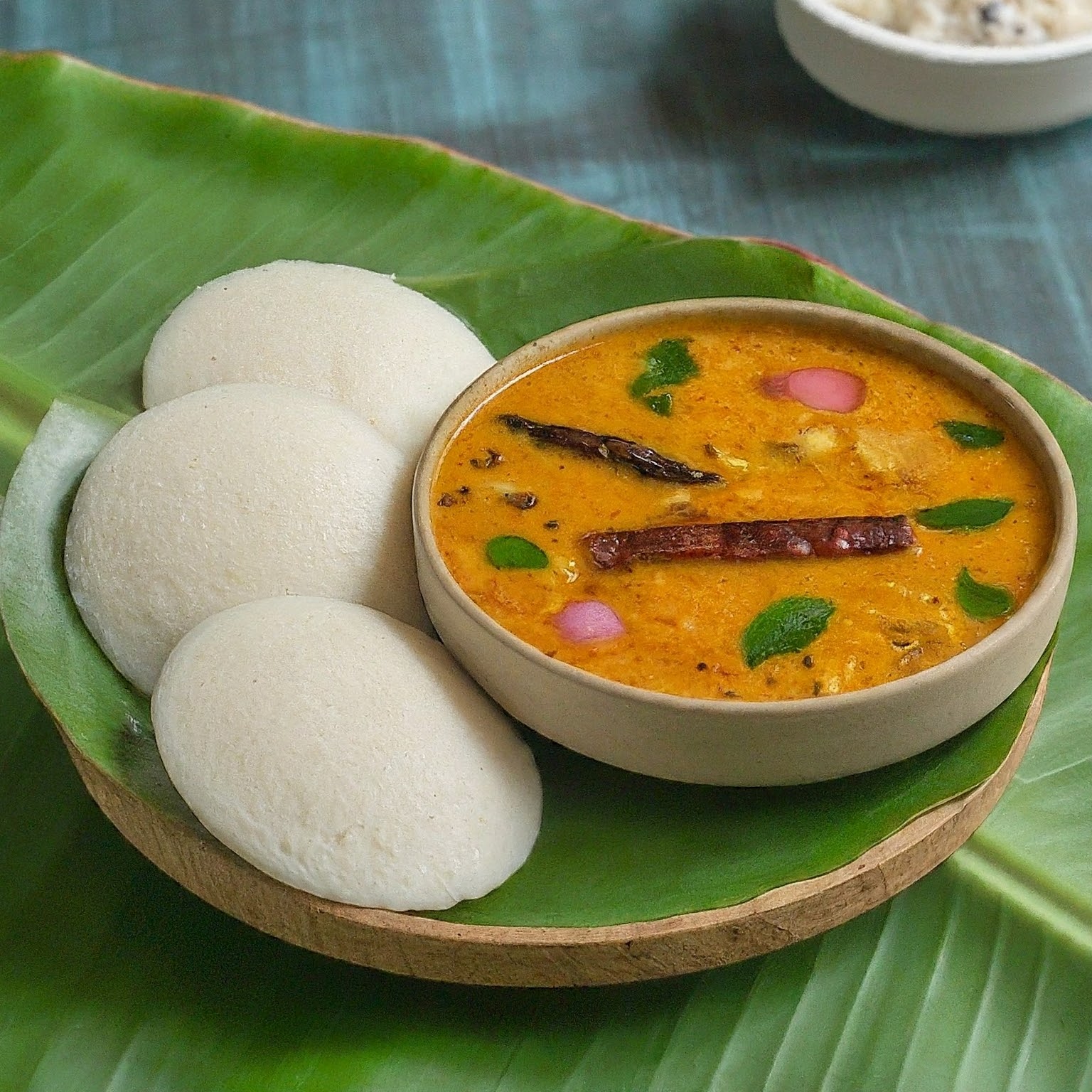 Idli sambhar