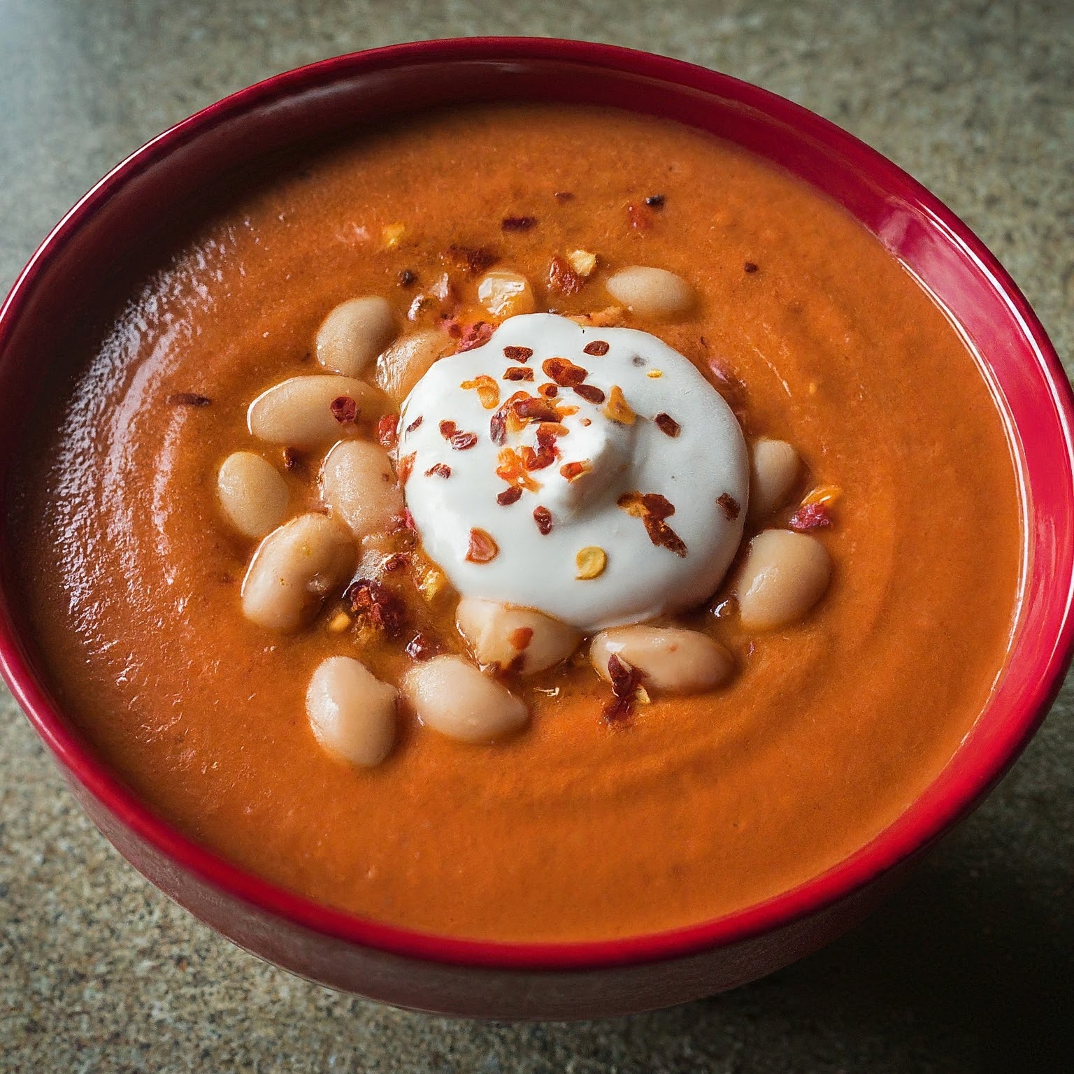 Creamy Tomato and White Bean Soup